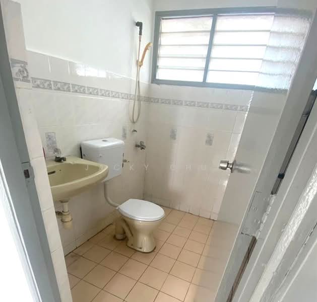 Condominium for Sale at Selesa Puteri Condominium - Jacky Chua - Bathroom - PropertyGuru.com.my