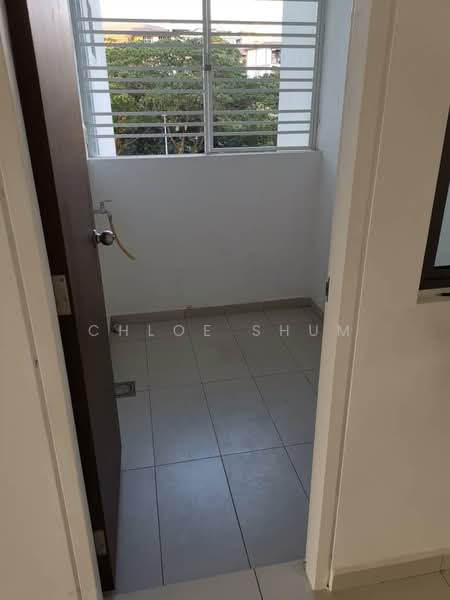 Servis Apartment untuk Disewa di Seasons Garden Residences - Chloe Shum - Balcony - PropertyGuru.com.my