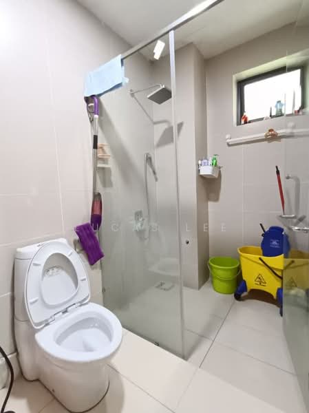 Service Residence for Sale at Green Haven - Lucas Lee - Bathroom - PropertyGuru.com.my