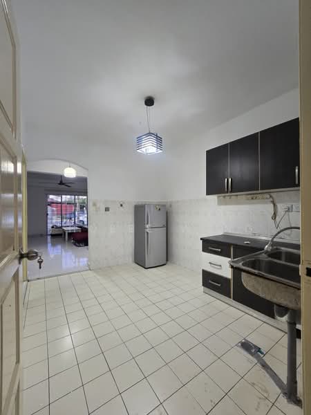 Rumah Teres 2 Tingkat untuk Dijual di Kajang (Selangor) - Phoebe Wong - Kitchen - PropertyGuru.com.my