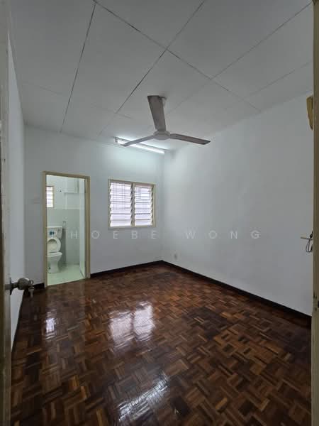 Rumah Teres 2 Tingkat untuk Dijual di Kajang (Selangor) - Phoebe Wong - Bathroom - PropertyGuru.com.my