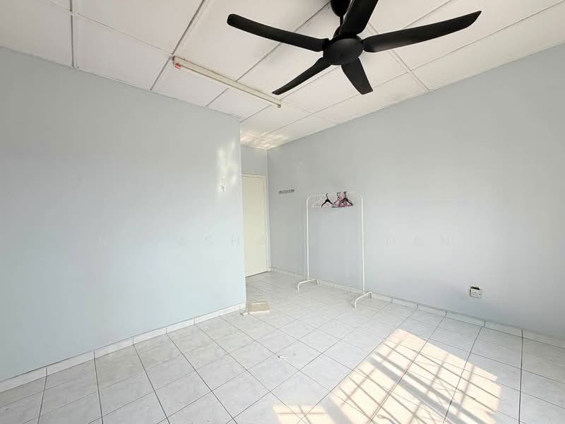 Apartment for Sale at Pangsapuri Subang Suria - Natasha Shadan - Interior - PropertyGuru.com.my