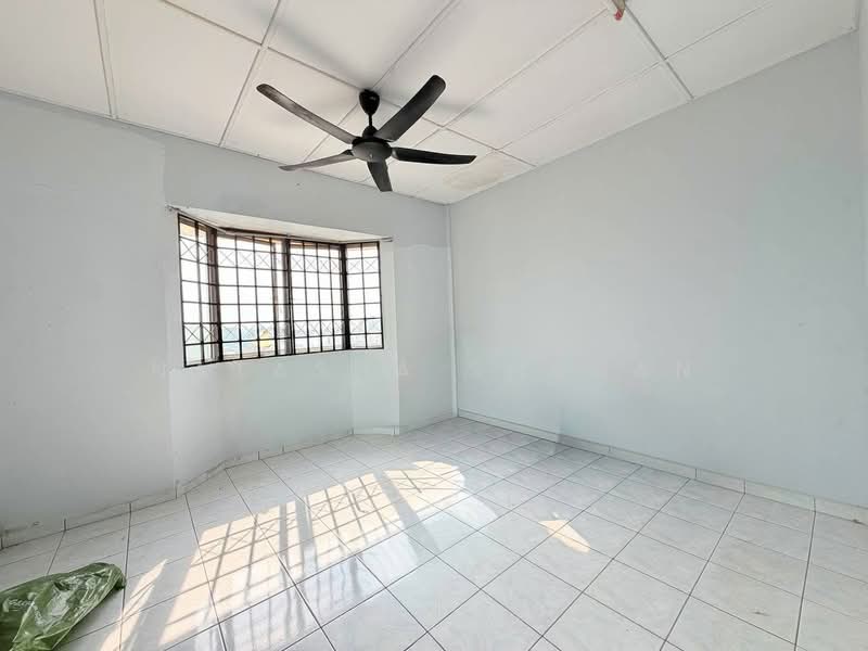 Apartment for Sale at Pangsapuri Subang Suria - Natasha Shadan - Interior - PropertyGuru.com.my