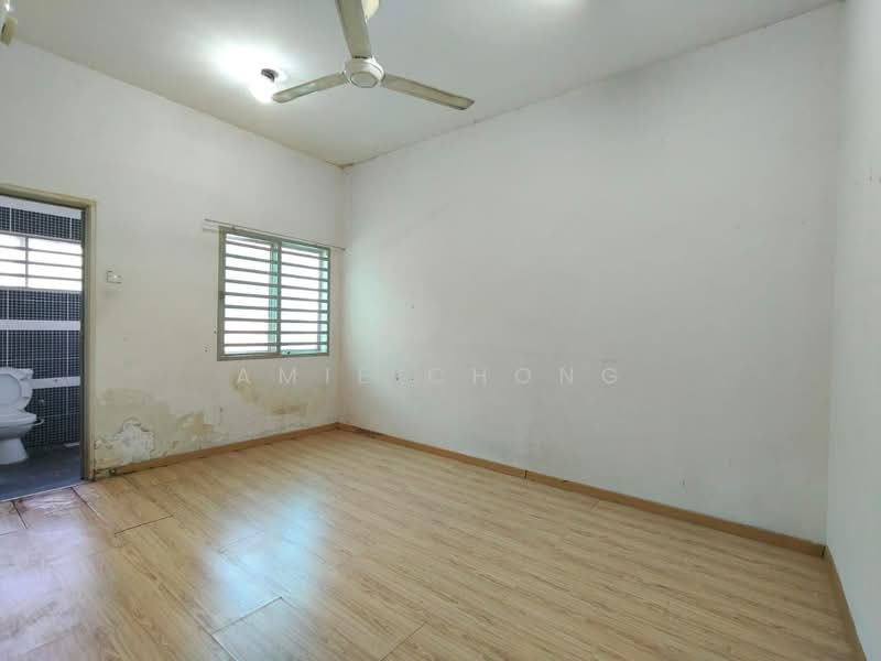 Rumah Teres 2 Tingkat untuk Dijual di Medan Klebang Sentosa (Chemor) - Amie Chong - Bathroom - PropertyGuru.com.my