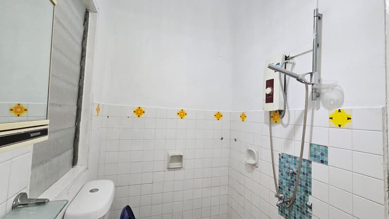 1-storey Terraced House for Rent in Taman Pelangi (Johor Bahru) - Gordon Chai - PropertyGuru.com.my