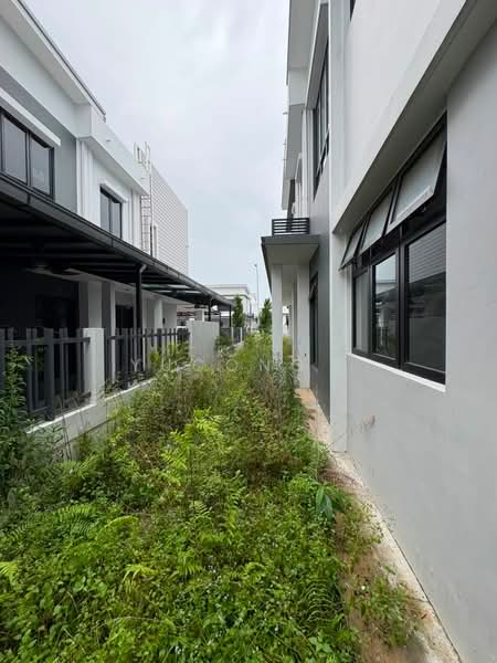 Cluster House for Sale in Taman Glenmarie (Johor Bahru) - Yucong . - Exterior - PropertyGuru.com.my