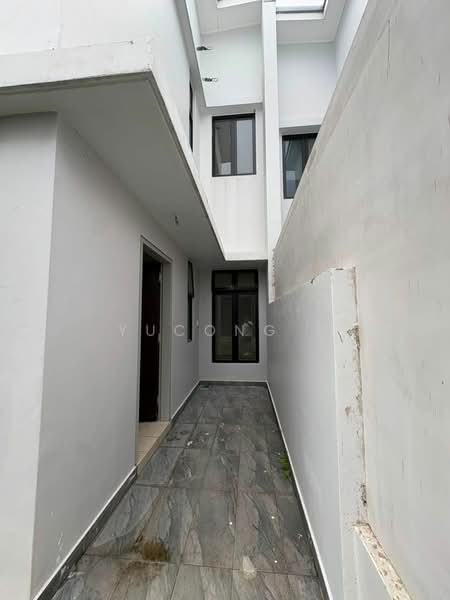 Cluster House for Sale in Taman Glenmarie (Johor Bahru) - Yucong . - Exterior - PropertyGuru.com.my