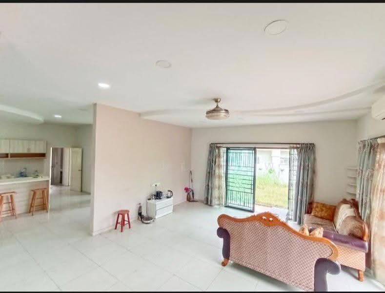 Rumah Banglo untuk Dijual di Ipoh (Perak) - Joline YEOW - Living Room - PropertyGuru.com.my