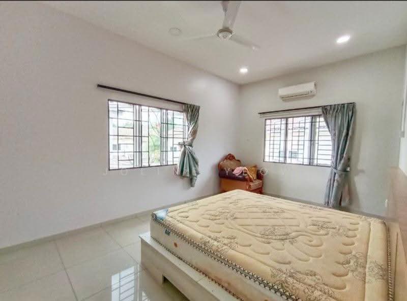 Rumah Banglo untuk Dijual di Ipoh (Perak) - Joline YEOW - Bedroom - PropertyGuru.com.my