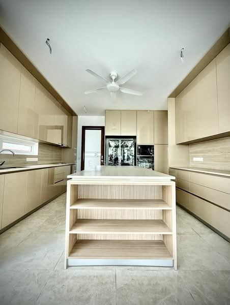 Rumah Berkembar untuk Disewa di Seri Tanjung Pinang (Tanjung Tokong) - Ressha Ramesh - Kitchen - PropertyGuru.com.my