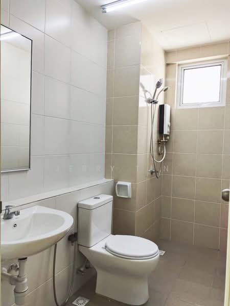 Condominium for Rent at Havana Beach Residences - Jerry Tan - Bathroom - PropertyGuru.com.my
