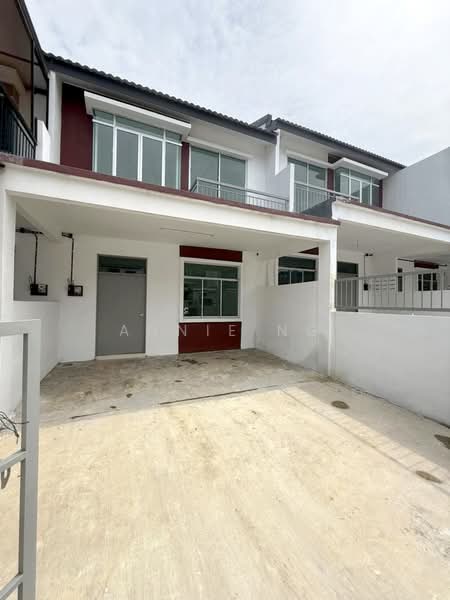 Terraced House for Rent in Taman Kundang Jaya (Rawang) - Annie Ng - Exterior - PropertyGuru.com.my