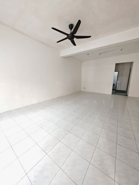 2-storey Terraced House for Sale in Taman Puncak Jalil (Seri Kembangan) - Izzati Mat - Interior - PropertyGuru.com.my