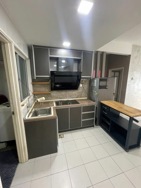Apartment for Rent at Kemuning Aman - Hong Ng - Kitchen - PropertyGuru.com.my