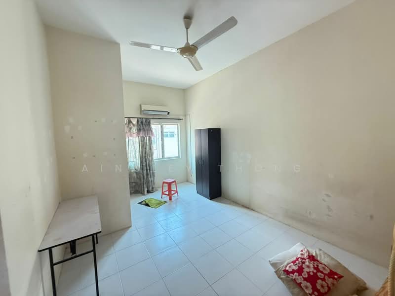 Rumah Teres 2-Tingkat untuk Dijual di Taman Klebang Bayu (Ipoh) - Ainsley Thong - Bedroom - PropertyGuru.com.my