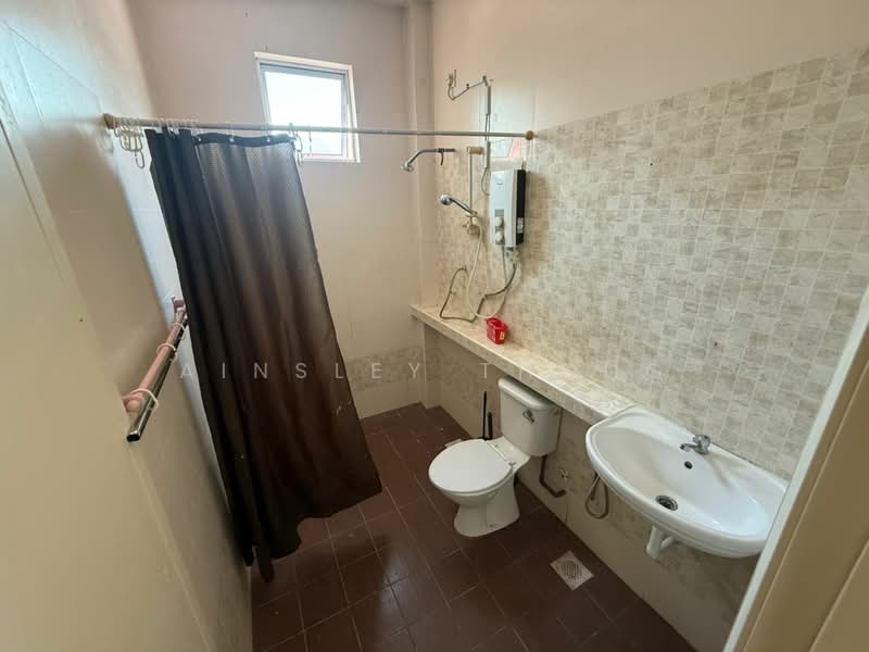 Rumah Teres 2-Tingkat untuk Dijual di Taman Klebang Bayu (Ipoh) - Ainsley Thong - Bathroom - PropertyGuru.com.my