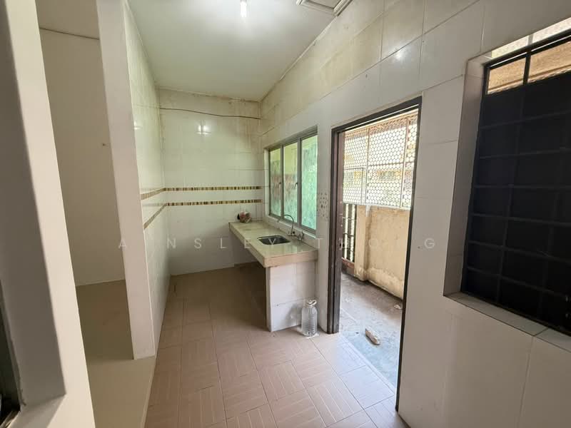 Rumah Teres 2-Tingkat untuk Dijual di Taman Klebang Bayu (Ipoh) - Ainsley Thong - Kitchen - PropertyGuru.com.my