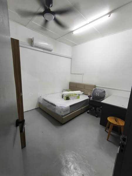 Shop / Office for Rent in Skudai (Johor) - Hong Charng Lee - Bedroom - PropertyGuru.com.my