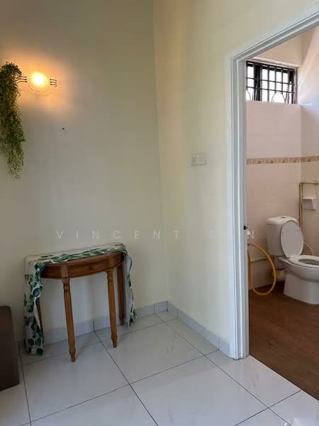Rumah Teres 2 Tingkat untuk Disewa di Batu Ferringhi (Penang) - Vincent Tan - Bathroom - PropertyGuru.com.my