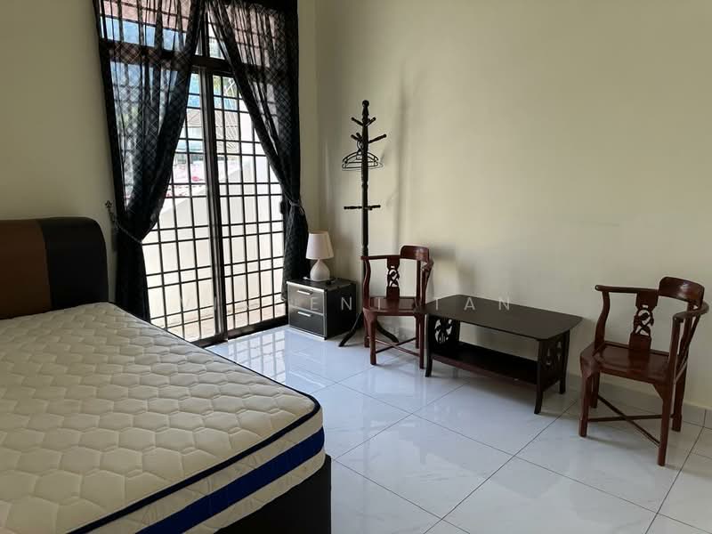 Rumah Teres 2 Tingkat untuk Disewa di Batu Ferringhi (Penang) - Vincent Tan - Bedroom - PropertyGuru.com.my
