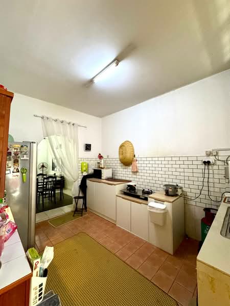 2-storey Terraced House for Sale in Taman Puncak Kinrara (Bandar Kinrara) - Izzati Mat - Kitchen - PropertyGuru.com.my