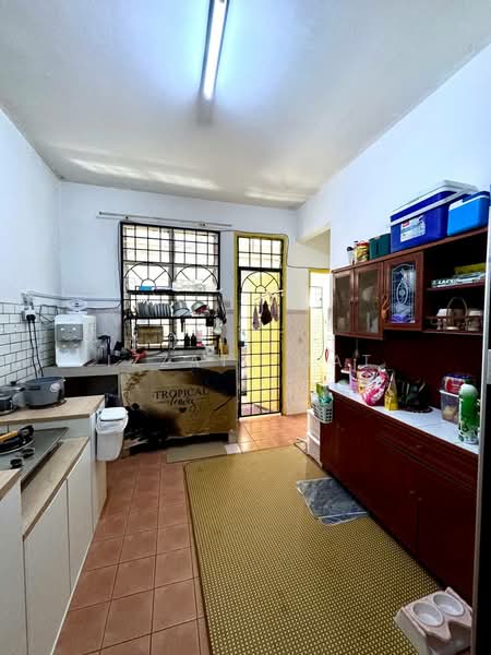2-storey Terraced House for Sale in Taman Puncak Kinrara (Bandar Kinrara) - Izzati Mat - Kitchen - PropertyGuru.com.my
