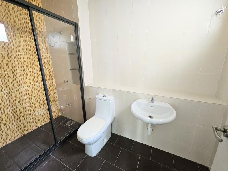 Semi-Detached House for Sale in Taman Saujana Suria (Kajang) - Francis Thee - PropertyGuru.com.my