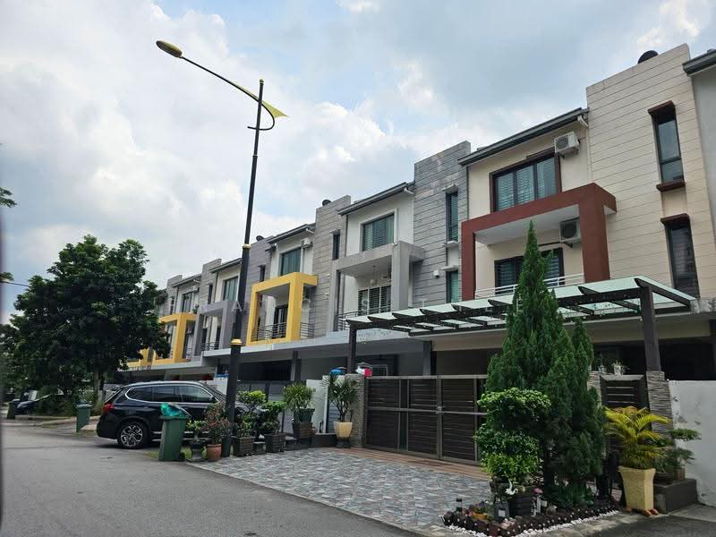 Semi-Detached House for Sale in Taman Saujana Suria (Kajang) - Francis Thee - PropertyGuru.com.my