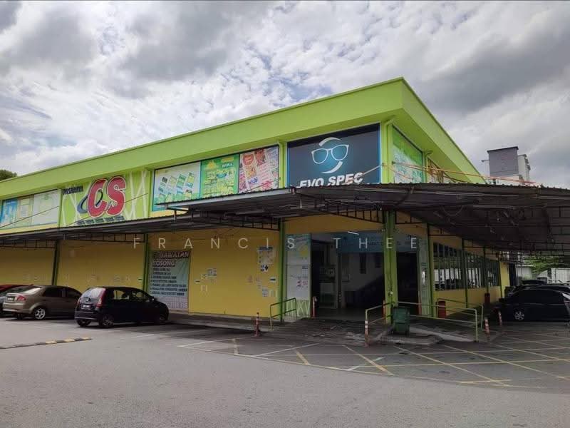 Semi-Detached House for Sale in Taman Saujana Suria (Kajang) - Francis Thee - PropertyGuru.com.my