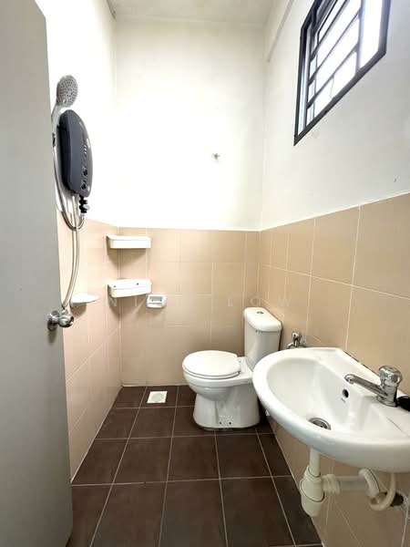 2-storey Terraced House for Rent in Taman Pulai Mutiara (Iskandar Puteri (Nusajaya)) - Nick Low - Bathroom - PropertyGuru.com.my
