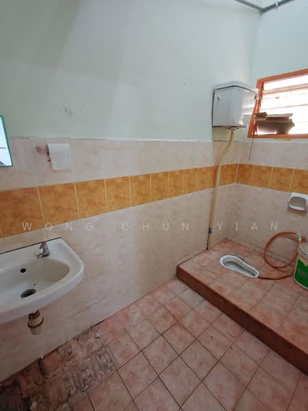 Shop / Office for Rent in Lagenda Heights (Sungai Petani) - Wong Chun Yian - Bathroom - PropertyGuru.com.my