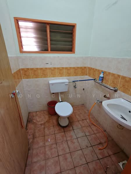 Shop / Office for Rent in Lagenda Heights (Sungai Petani) - Wong Chun Yian - Bathroom - PropertyGuru.com.my