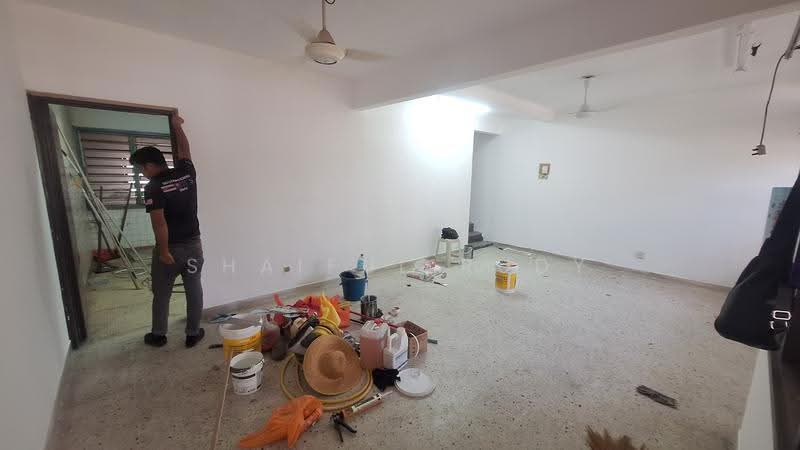Rumah Teres 2-Tingkat untuk Dijual di SS8 (Petaling Jaya) - Shaiful Rudy - Living Room - PropertyGuru.com.my