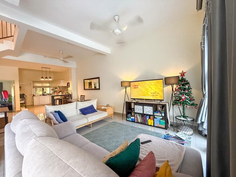 2-storey Terraced House for Sale in Dengkil (Selangor) - Pit Zahid - Living Room - PropertyGuru.com.my