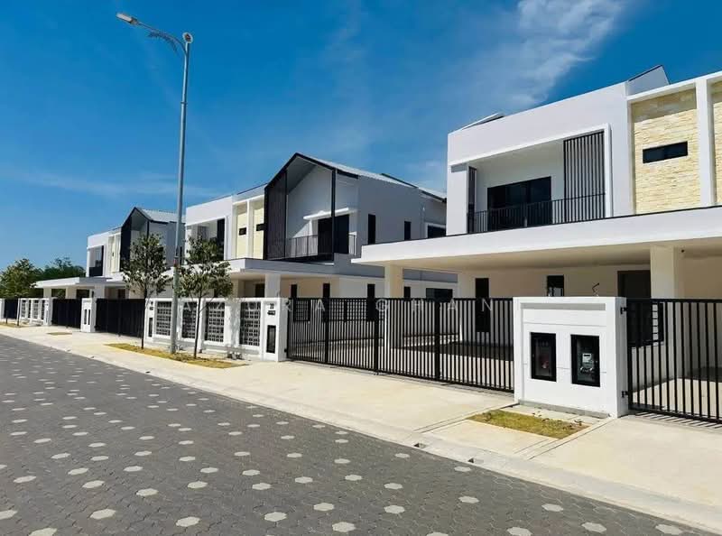 Rumah Berkembar untuk Dijual di Bukit Banyan (Sungai Petani) - Azura Ghani - PropertyGuru.com.my