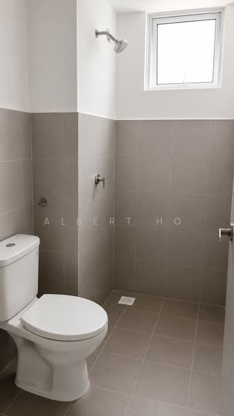 Pangsapuri untuk Dijual di Tangerine Suites - Albert Ho - Bathroom - PropertyGuru.com.my