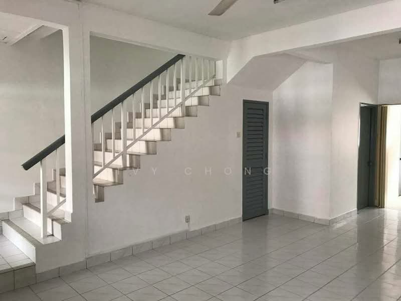 2-storey Terraced House for Sale in Taman Putra Prima (Puchong) - Ivy Chong - Living Room - PropertyGuru.com.my