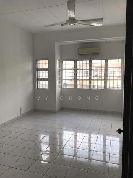 2-storey Terraced House for Sale in Taman Putra Prima (Puchong) - Ivy Chong - Living Room - PropertyGuru.com.my