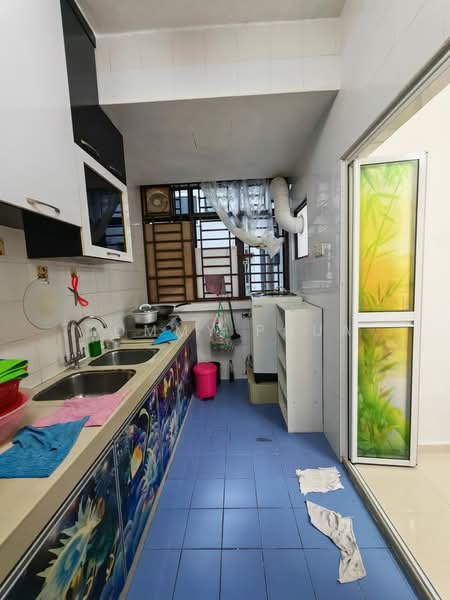 Rumah Flat untuk Disewa di Taman Gaya - Tommy Phua - Kitchen - PropertyGuru.com.my