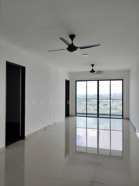 Service Residence for Sale at Symphony Tower (Menara Simfoni) - Trevor Chai - Living Room - PropertyGuru.com.my