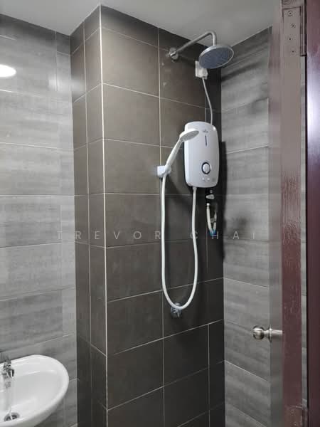 Service Residence for Sale at Symphony Tower (Menara Simfoni) - Trevor Chai - Bathroom - PropertyGuru.com.my