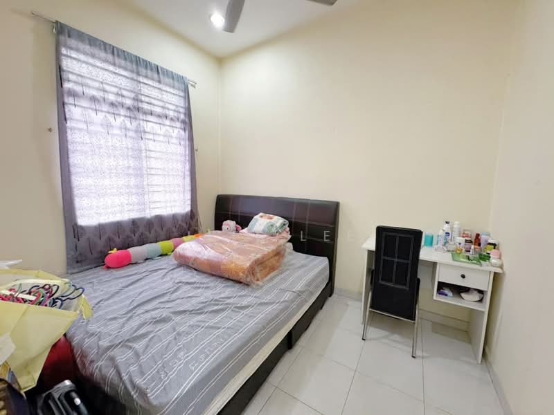 1-storey Terraced House for Sale in Taman JP Perdana (Johor Bahru) - Jeff Lee - Bedroom - PropertyGuru.com.my