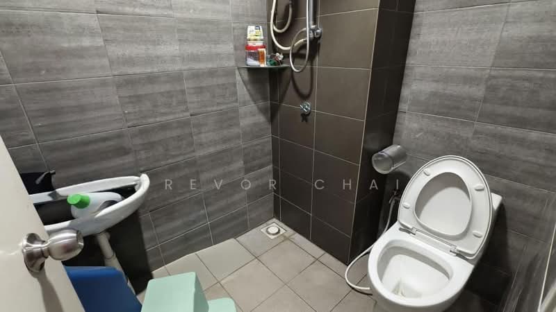 Service Residence for Sale at Symphony Tower (Menara Simfoni) - Trevor Chai - Bathroom - PropertyGuru.com.my