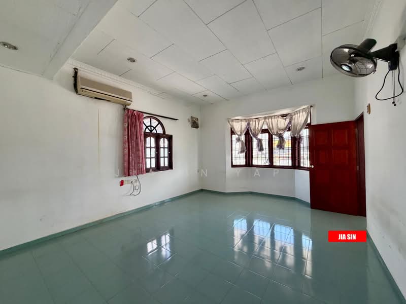 Banglo Komersial untuk Disewa di Bukit Tengah (Bukit Mertajam) - Jiasin Yap - Living Room - PropertyGuru.com.my