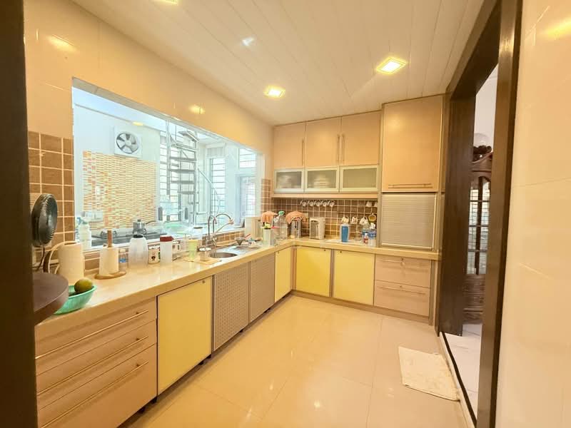 Bungalow for Sale in Taman Dagang (Ampang) - Ali Idris - Kitchen - PropertyGuru.com.my