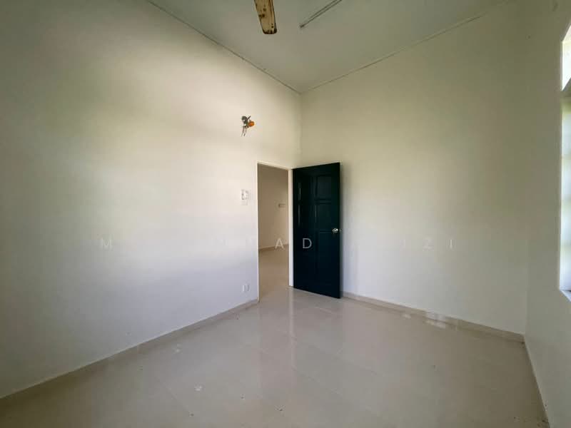 Bungalow for Sale in Hulu Terengganu (Terengganu) - Mohammad Azizi - PropertyGuru.com.my