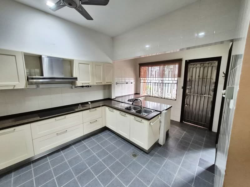 Bungalow for Sale in Sri Petaling (Kuala Lumpur) - Ali Idris - Kitchen - PropertyGuru.com.my