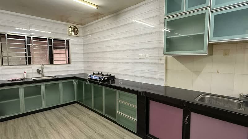 Rumah Teres 1 Tingkat untuk Dijual di Taman Sri Saujana (Kota Tinggi) - Mavis Hew - Kitchen - PropertyGuru.com.my