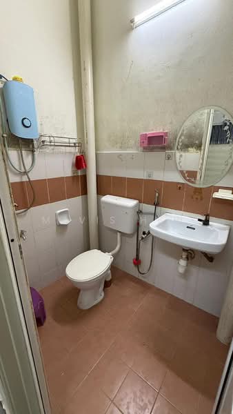 Rumah Teres 1 Tingkat untuk Dijual di Taman Sri Saujana (Kota Tinggi) - Mavis Hew - Bathroom - PropertyGuru.com.my