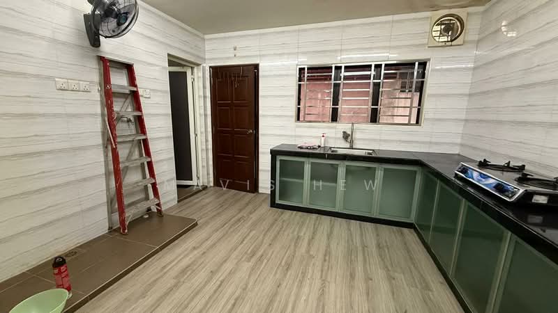 Rumah Teres 1 Tingkat untuk Dijual di Taman Sri Saujana (Kota Tinggi) - Mavis Hew - Kitchen - PropertyGuru.com.my